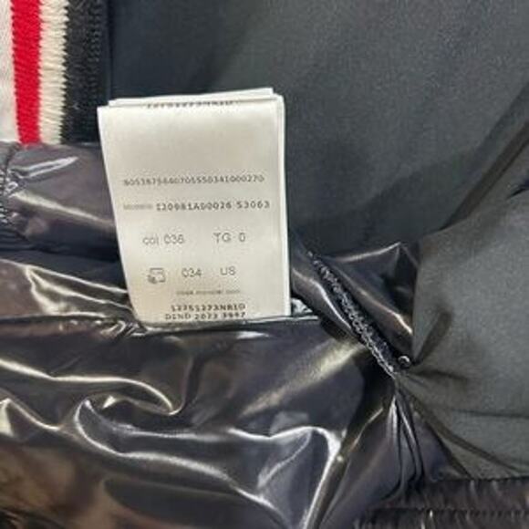 Women's Moncler Grenoble waterproof ski jacket size 0 NWT - Picture 7 of 16